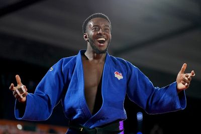 Arsenal fan Jamal Petgrave keen to show off Commonwealth Games gold medal at Emirates Stadium