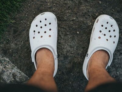 Exclusive: Could Crocs Be The Number One Opportunity In Retail Right Now? Here's What Social Arb Investor Chris Camillo Says