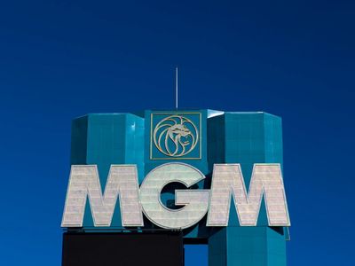 MGM Resorts Q2 Earnings Highlights: Las Vegas Segment Booms, Business Travel Returns, Share Buyback Complete