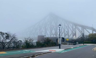 Heavy rain to hit NSW ski fields as fog blankets south-east Queensland