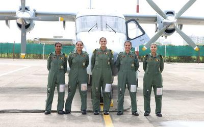 Navy’s women pilots chart a new course