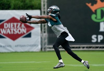 Eagles WR DeVonta Smith day-to-day with a groin injury