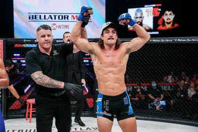 With Anthony Adams out, Aaron Jeffery steps in to face Austin Vanderford at Bellator 284