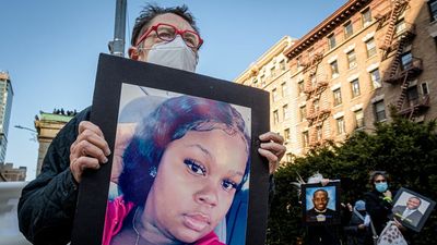 DOJ charges 4 Louisville officers over Breonna Taylor shooting
