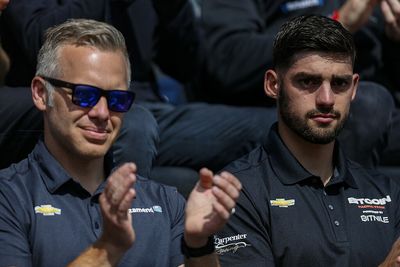 VeeKay reaches new multi-year deal with Ed Carpenter Racing