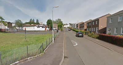 Glasgow mum in warning to parents after daughter, 8, approached by stranger