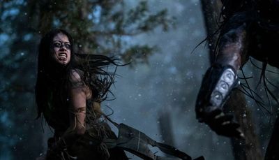 ‘Prey’: Terrific Hulu action film pits rising star against the Predator