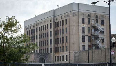 Cook County Jail detainee dies after medical emergency, officials say