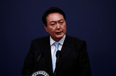 South Korean president misses Pelosi meeting for staycation