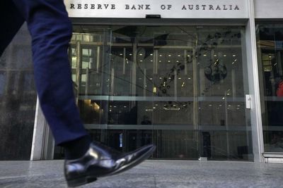 Reserve Bank more pessimistic than government about when inflation will decline