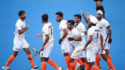 CWG 2022: Harmanpreet's hat-trick steers India into semis