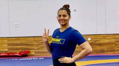 CWG 2022: 'Koshish karne waalo ki kabhi haar nahi hoti'; either Vinesh, Sangeeta or I will surely win an Olympic medal for India, says Geeta Phogat