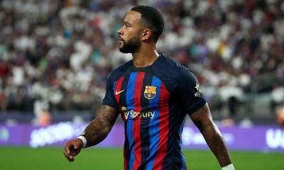 Football transfer rumours: Memphis Depay to leave Barça for Juventus?