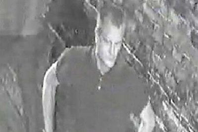Police hunt three men after man stabbed in act of ‘extreme violence’ in Borough