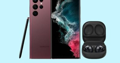 Shoppers can save £230 on the Samsung Galaxy at Mobiles.co.uk for a limited time only