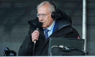 Martin Tyler apologises after appearing to link Hillsborough with hooliganism