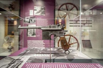 ‘Irreplaceable’ City of London police museum risks staying locked up