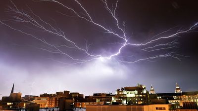 2 people dead, 2 injured after lightning strike at D.C. park near White House