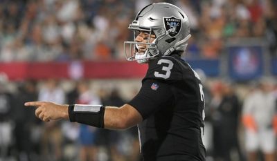 Former Patriots teammates cheer Jarrett Stidham’s touchdown run for Raiders