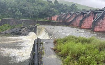 6 shutters of Mullaperiyar dam opened