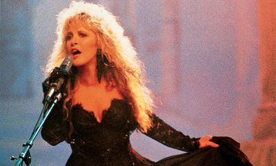 TV tonight: Stevie Nicks belts out the hits with a little help from her friends