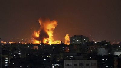 Israeli strikes kill senior Gaza militant, prompting retaliatory rocket fire