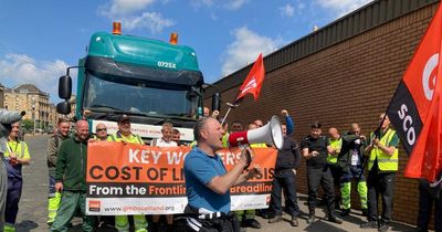 Glasgow cleansing workers 'need foodbanks to survive' as protests held over 2% pay offer