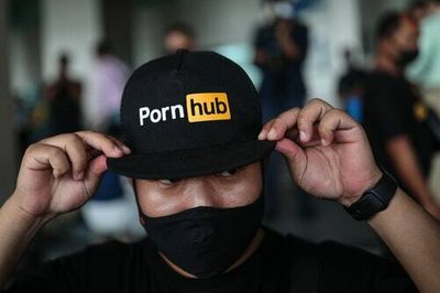 Visa and Mastercard pause Pornhub advertising buys over child porn concerns