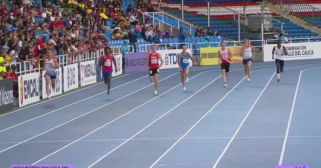 Runner finishes last in 400m race as penis falls out…