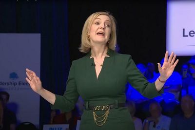 Liz Truss vows to clamp down on ‘unfair protests’ after activists disrupt hustings