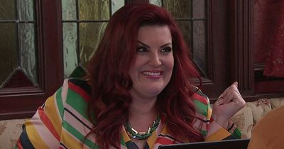 Corrie fans beg for permanent role for Jodie Prenger as she makes Cobbles debut
