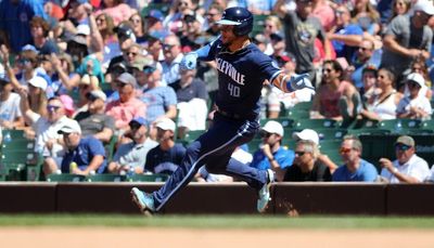 Cubs’ Willson Contreras beats Marlins 2-1 with homer in post-deadline return to Wrigley