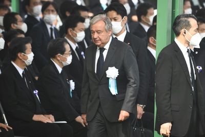 Nuclear weapons a 'loaded gun', UN chief warns in Hiroshima