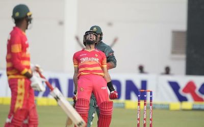 Zimbabwe beats Bangladesh in ODI for first time since 2013