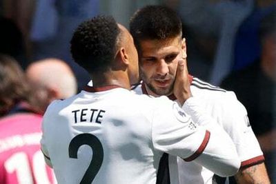 Fulham 2-2 Liverpool LIVE! Salah goal - Premier League result, match stream and latest updates today