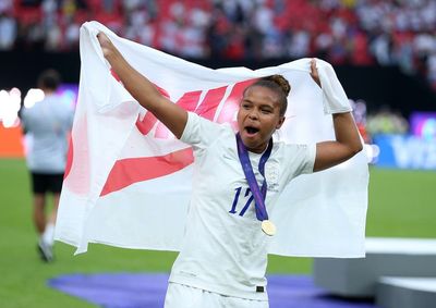 Manchester United sign Euro 2022 winner Nikita Parris from Arsenal