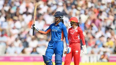 CWG 2022: Mandhana blasts 61 as India post 164 for 5 against England in semifinal
