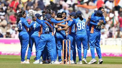 CWG 2022: Elegant Smriti Mandhana, brilliant Sneh Rana take Indian women's cricket team to T20 final