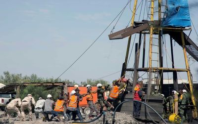 'Decisive day' for trapped Mexican miners, president says