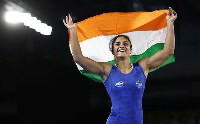 Commonwealth Games 2022 | Vinesh Phogat, Ravi Dahiya clinch gold as Indian wrestlers sign off with 12 medals