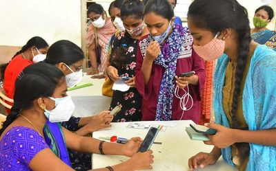 Centre flags concern over dip in COVID testing in 12 TS districts