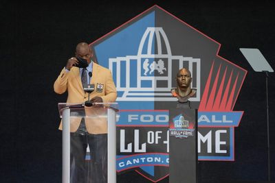Bryant Young with emotional tribute to late son Colby at Hall of Fame induction