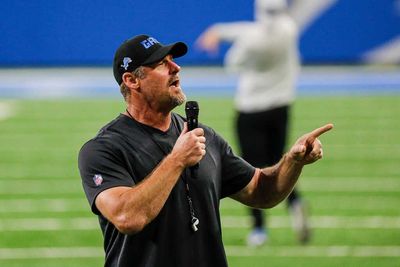Dan Campbell fires up the Ford Field crowd as only he can