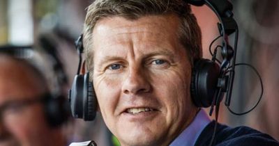Steve Cram in BBC commentary box as Commonwealth Games history made in 400m hurdles