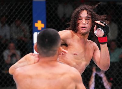 UFC on ESPN 40 video: Bryan Battle’s brutal head kick KOs Takashi Sato in 44 seconds