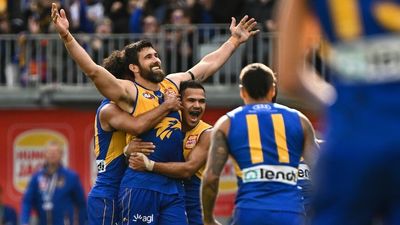 Josh Kennedy kicks eight in his farewell game as Adelaide spoil West Coast's party, Brisbane hold off Carlton