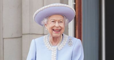 Burglars are targeting the Queen's Buckingham Palace neighbours