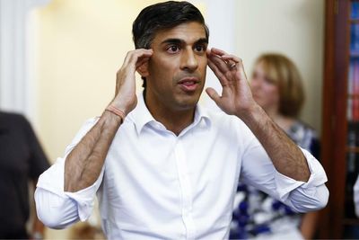 Rishi Sunak vows to outlaw degrees that 'don't increase students' earning potential'