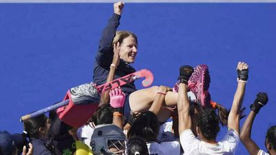 Be angry, be frustrated, but move on: Schopman's message to Savita & Co after semifinal loss