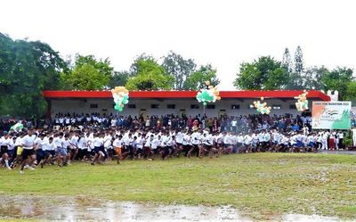 Students take part in Mini Marathon